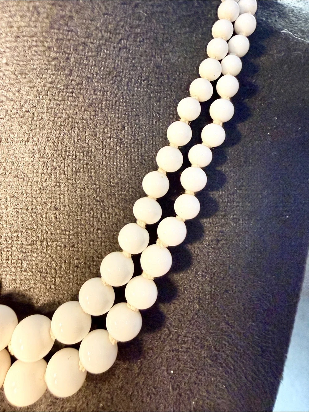 Vintage 1950s White Milk Glass Double Strand Beaded Collar Necklace